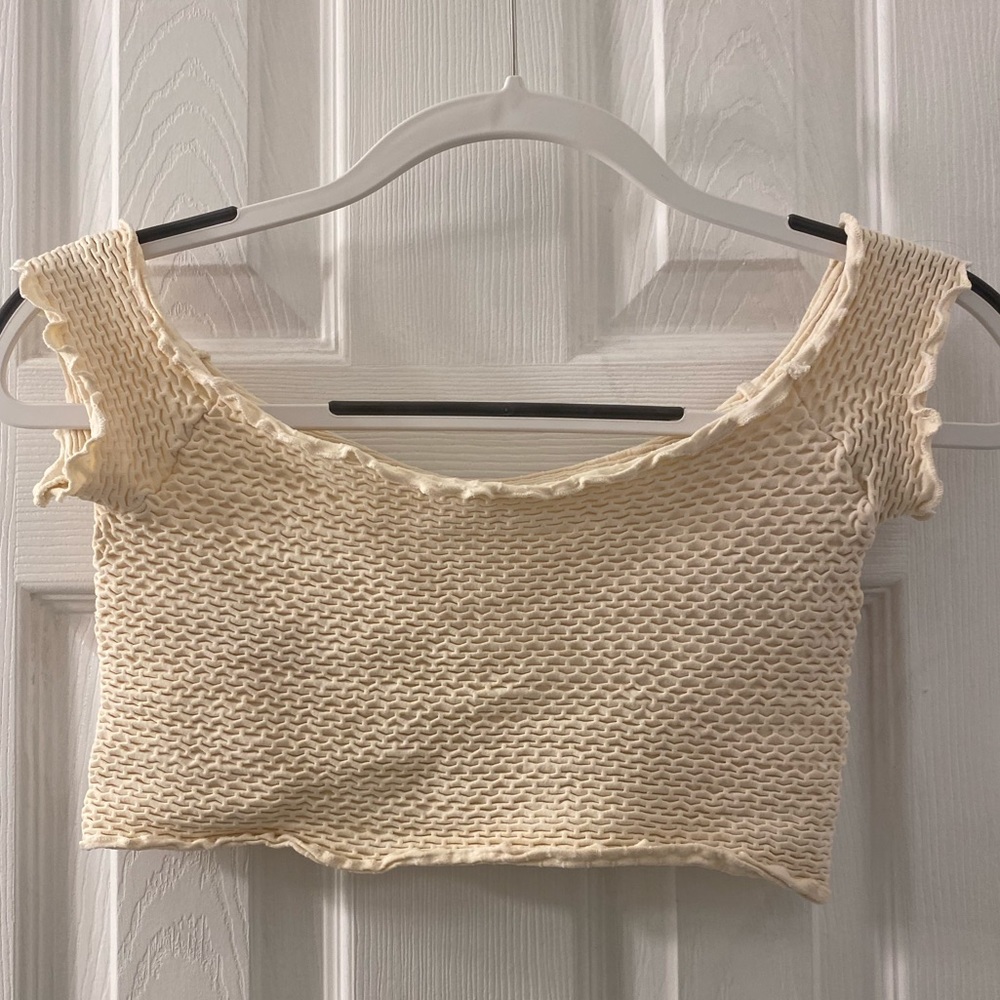 Free People Cream crop top - size small